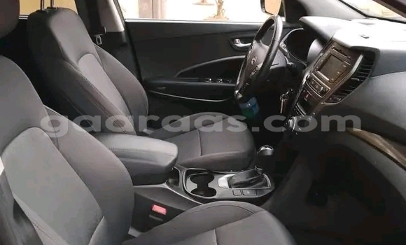 Dieundeu Occasion Hyundai Santa Fe Black Auto in Dakar in Dakar Dieundeu Occasion Hyundai Santa Fe Black Auto in Dakar in Dakar