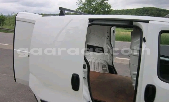 Acheter Occasion Voiture Citroen Nemo Blanc à Dakar, Dakar Acheter Occasion Voiture Citroen Nemo Blanc à Dakar, Dakar