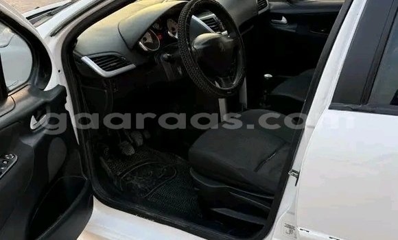Dieundeu Occasion Peugeot 207 White Auto in Dakar in Dakar