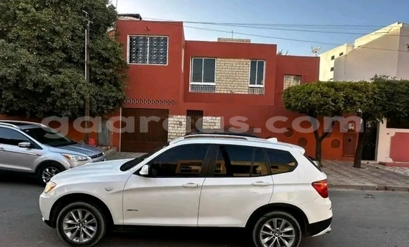 Dieundeu Occasion BMW X3 White Auto in Dakar in Dakar Dieundeu Occasion BMW X3 White Auto in Dakar in Dakar