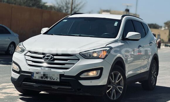 Acheter Import Voiture Hyundai Santa Fe Blanc à Dakar, Dakar Acheter Import Voiture Hyundai Santa Fe Blanc à Dakar, Dakar