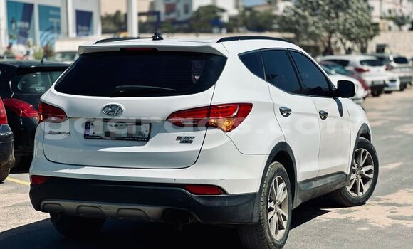 Acheter Import Voiture Hyundai Santa Fe Blanc à Dakar, Dakar Acheter Import Voiture Hyundai Santa Fe Blanc à Dakar, Dakar
