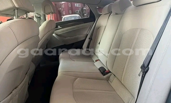 Acheter Occasion Voiture Hyundai Sonata Blanc à Dakar, Dakar Acheter Occasion Voiture Hyundai Sonata Blanc à Dakar, Dakar