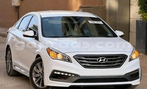 Acheter Occasion Voiture Hyundai Sonata Blanc à Dakar, Dakar Acheter Occasion Voiture Hyundai Sonata Blanc à Dakar, Dakar