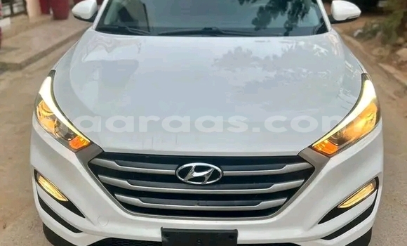 Acheter Occasion Voiture Hyundai Tucson Blanc à Dakar, Dakar Acheter Occasion Voiture Hyundai Tucson Blanc à Dakar, Dakar