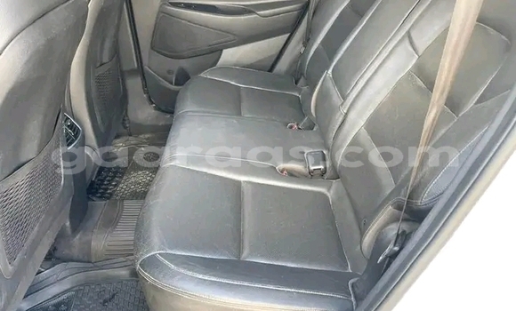 Acheter Occasion Voiture Hyundai Tucson Blanc à Dakar, Dakar Acheter Occasion Voiture Hyundai Tucson Blanc à Dakar, Dakar