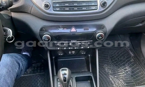 Acheter Occasion Voiture Hyundai Tucson Blanc à Dakar, Dakar Acheter Occasion Voiture Hyundai Tucson Blanc à Dakar, Dakar