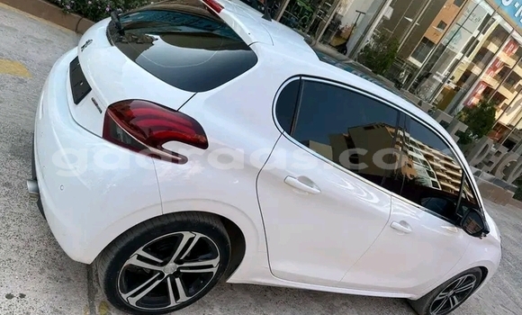 Acheter Occasion Voiture Peugeot 208 Blanc à Dakar, Dakar