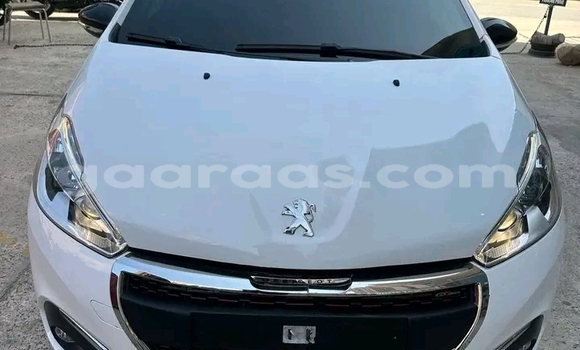 Acheter Occasion Voiture Peugeot 208 Blanc à Dakar, Dakar Acheter Occasion Voiture Peugeot 208 Blanc à Dakar, Dakar