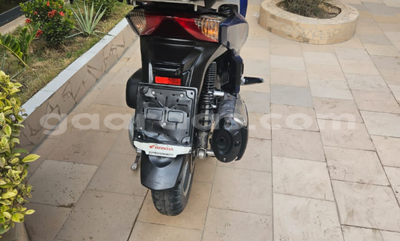 Acheter Occasion Moto Honda Scooters Noir à Dakar, Dakar Acheter Occasion Moto Honda Scooters Noir à Dakar, Dakar