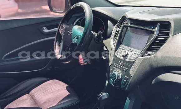 Buy Used Hyundai Santa Fe White Car in Dakar in Dakar Buy Used Hyundai Santa Fe White Car in Dakar in Dakar