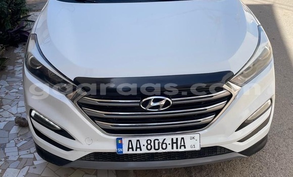 Buy Used Hyundai Tucson Blanc Car in Dakar in Dakar