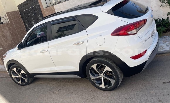 Acheter Occasion Voiture Hyundai Tucson Blanc à Dakar, Dakar Acheter Occasion Voiture Hyundai Tucson Blanc à Dakar, Dakar