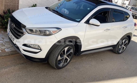 Acheter Occasion Voiture Hyundai Tucson Blanc à Dakar, Dakar Acheter Occasion Voiture Hyundai Tucson Blanc à Dakar, Dakar