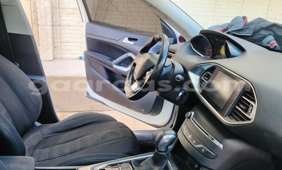 Buy Used Peugeot 308 White Car in Dakar in Dakar Buy Used Peugeot 308 White Car in Dakar in Dakar