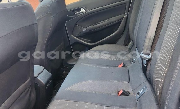 Buy Used Peugeot 308 White Car in Dakar in Dakar Buy Used Peugeot 308 White Car in Dakar in Dakar