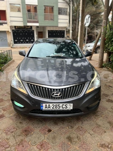 Big with watermark hyundai grandeur dakar dakar 29579