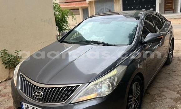 Acheter Occasion Voiture Hyundai Grandeur Gris à Dakar, Dakar Acheter Occasion Voiture Hyundai Grandeur Gris à Dakar, Dakar