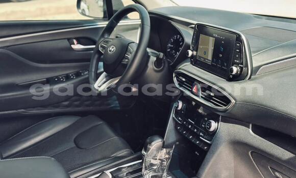 Buy Import Hyundai Santa Fe Silver Car in Dakar in Dakar Buy Import Hyundai Santa Fe Silver Car in Dakar in Dakar