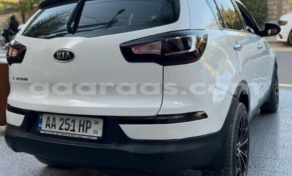 Dieundeu Occasion Kia Sportage Blanc Auto in Dakar in Dakar Dieundeu Occasion Kia Sportage Blanc Auto in Dakar in Dakar