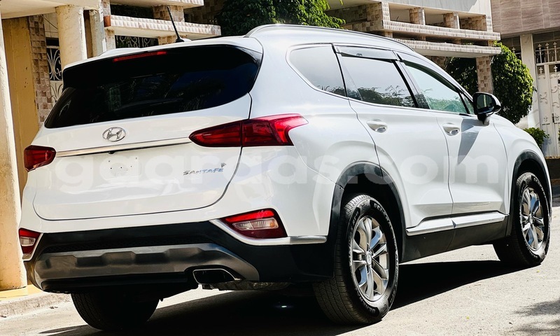 Big with watermark hyundai santa fe dakar dakar 29619