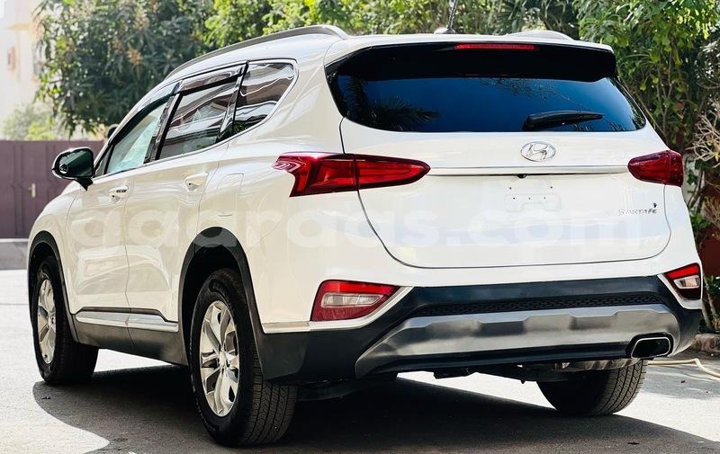 Big with watermark hyundai santa fe dakar dakar 29619