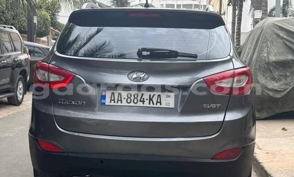Buy Used Hyundai Tucson Silver Car in Dakar in Dakar Buy Used Hyundai Tucson Silver Car in Dakar in Dakar