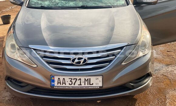 Dieundeu Occasion Hyundai Sonata Gris de fer Auto in Dakar in Dakar Dieundeu Occasion Hyundai Sonata Gris de fer Auto in Dakar in Dakar
