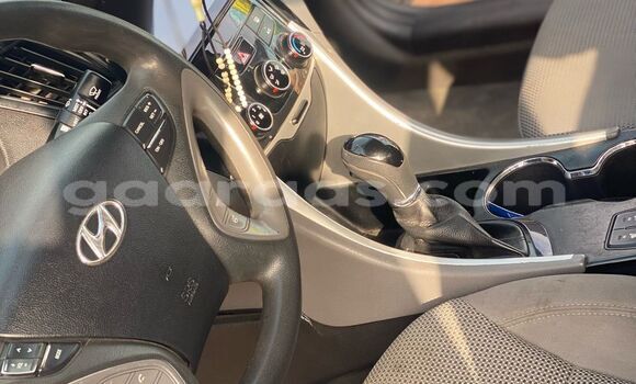 Dieundeu Occasion Hyundai Sonata Gris de fer Auto in Dakar in Dakar Dieundeu Occasion Hyundai Sonata Gris de fer Auto in Dakar in Dakar