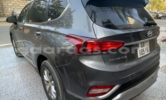 Acheter Occasion Voiture Hyundai Santa Fe Gris à Dakar, Dakar Acheter Occasion Voiture Hyundai Santa Fe Gris à Dakar, Dakar