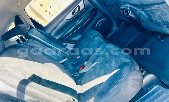 Acheter Occasion Voiture Nissan Rogue Blanc à Dakar, Dakar Acheter Occasion Voiture Nissan Rogue Blanc à Dakar, Dakar