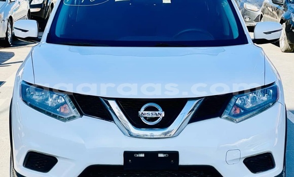 Acheter Occasion Voiture Nissan Rogue Blanc à Dakar, Dakar Acheter Occasion Voiture Nissan Rogue Blanc à Dakar, Dakar