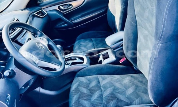 Acheter Occasion Voiture Nissan Rogue Blanc à Dakar, Dakar Acheter Occasion Voiture Nissan Rogue Blanc à Dakar, Dakar