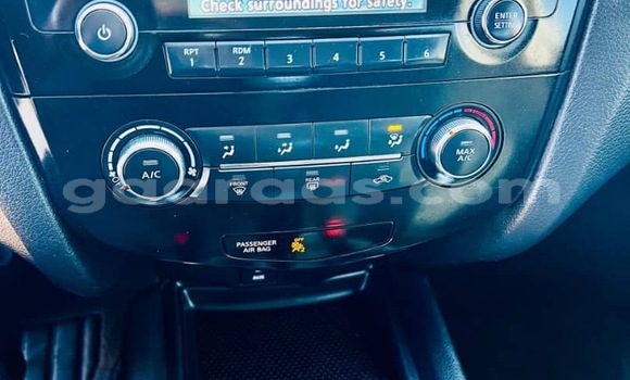 Acheter Occasion Voiture Nissan Rogue Blanc à Dakar, Dakar Acheter Occasion Voiture Nissan Rogue Blanc à Dakar, Dakar