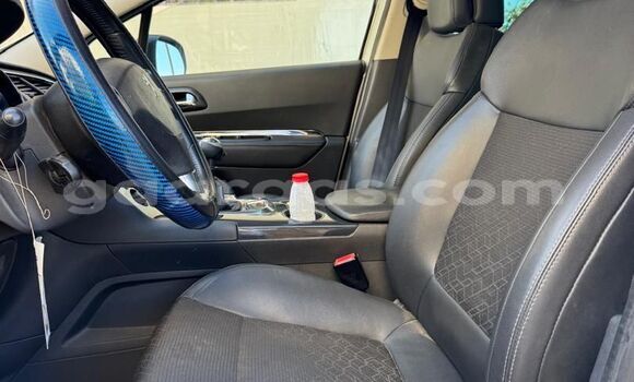 Acheter Occasion Voiture Peugeot 3008 Gris à Dakar, Dakar Acheter Occasion Voiture Peugeot 3008 Gris à Dakar, Dakar