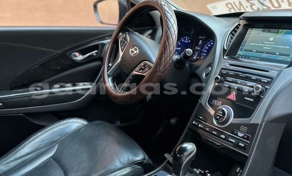 Buy Used Hyundai Grandeur Blanc Car in Dakar in Dakar Buy Used Hyundai Grandeur Blanc Car in Dakar in Dakar