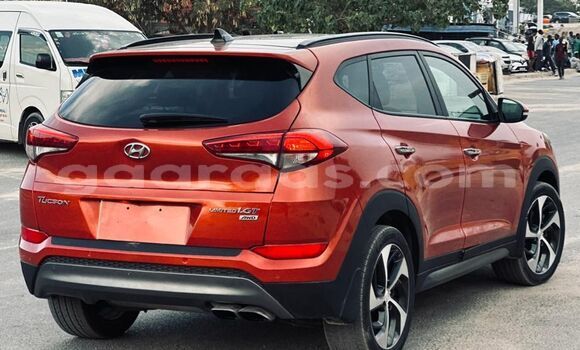 Acheter Import Voiture Hyundai Tucson Rouge à Dakar, Dakar Acheter Import Voiture Hyundai Tucson Rouge à Dakar, Dakar