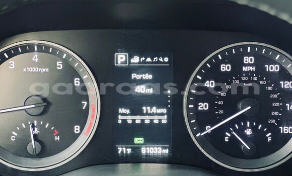 Acheter Import Voiture Hyundai Tucson Rouge à Dakar, Dakar Acheter Import Voiture Hyundai Tucson Rouge à Dakar, Dakar