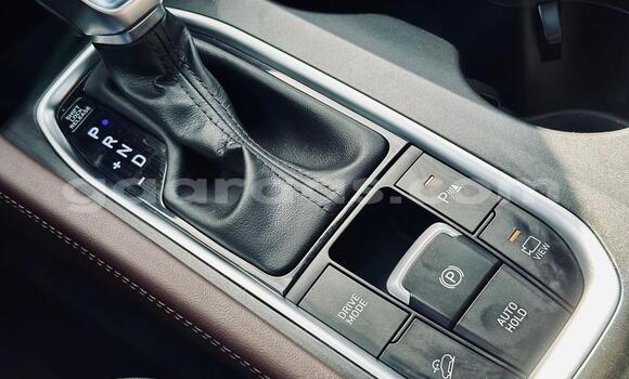 Buy Import Hyundai Santa Fe White Car in Dakar in Dakar Buy Import Hyundai Santa Fe White Car in Dakar in Dakar