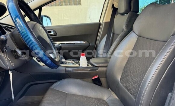 Acheter Occasion Voiture Peugeot 3008 Autre à Dakar, Dakar Acheter Occasion Voiture Peugeot 3008 Autre à Dakar, Dakar