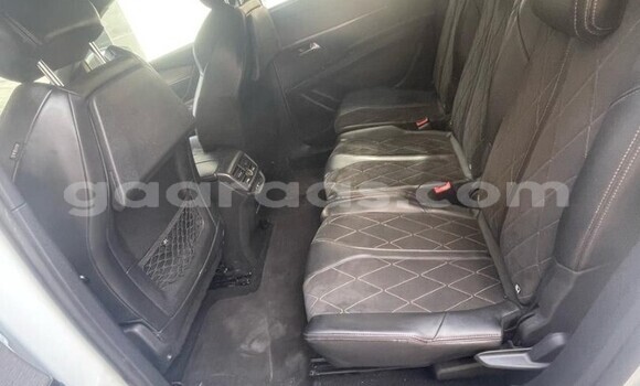 Acheter Occasion Voiture Peugeot 5008 Blanc à Dakar, Dakar Acheter Occasion Voiture Peugeot 5008 Blanc à Dakar, Dakar