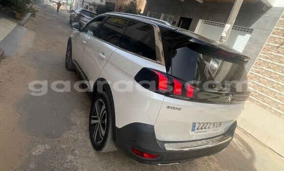 Acheter Occasion Voiture Peugeot 5008 Blanc à Dakar, Dakar Acheter Occasion Voiture Peugeot 5008 Blanc à Dakar, Dakar