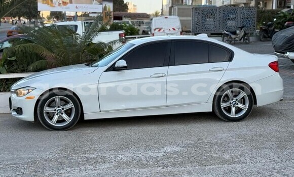 Dieundeu Occasion BMW 3–Series White Auto in Dakar in Dakar Dieundeu Occasion BMW 3–Series White Auto in Dakar in Dakar
