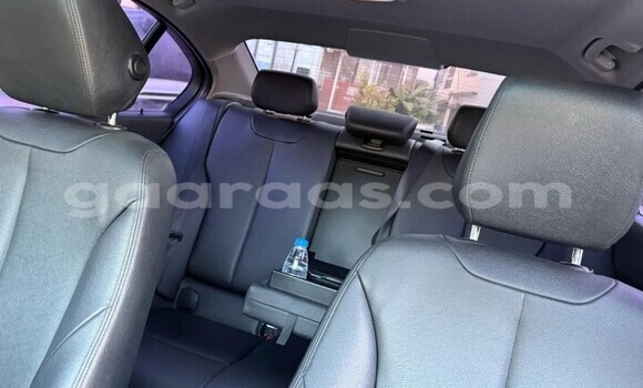 Dieundeu Occasion BMW 3–Series White Auto in Dakar in Dakar Dieundeu Occasion BMW 3–Series White Auto in Dakar in Dakar