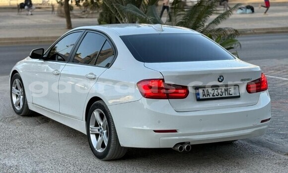 Dieundeu Occasion BMW 3–Series White Auto in Dakar in Dakar Dieundeu Occasion BMW 3–Series White Auto in Dakar in Dakar