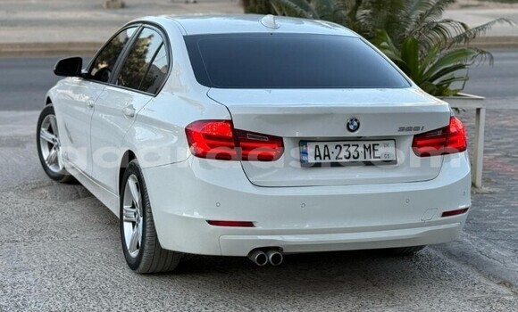 Dieundeu Occasion BMW 3–Series White Auto in Dakar in Dakar Dieundeu Occasion BMW 3–Series White Auto in Dakar in Dakar