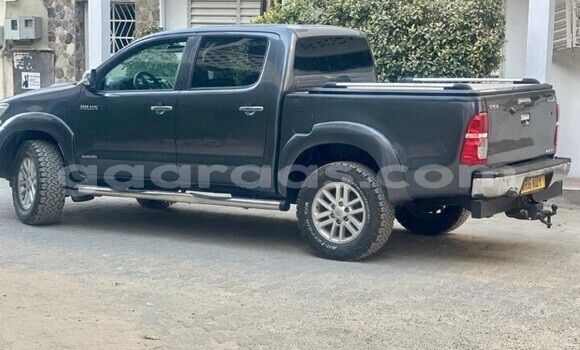 Acheter Occasion Voiture Toyota Hilux Gris à Dakar, Dakar Acheter Occasion Voiture Toyota Hilux Gris à Dakar, Dakar