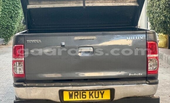 Acheter Occasion Voiture Toyota Hilux Gris à Dakar, Dakar Acheter Occasion Voiture Toyota Hilux Gris à Dakar, Dakar