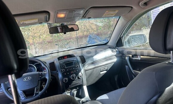 Buy Used Kia Sorento White Car in Dakar in Dakar Buy Used Kia Sorento White Car in Dakar in Dakar