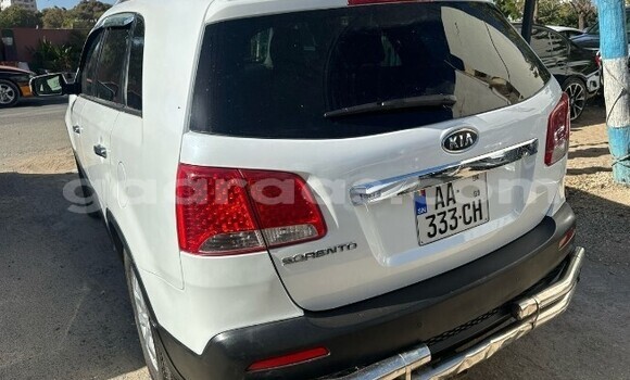 Buy Used Kia Sorento White Car in Dakar in Dakar Buy Used Kia Sorento White Car in Dakar in Dakar